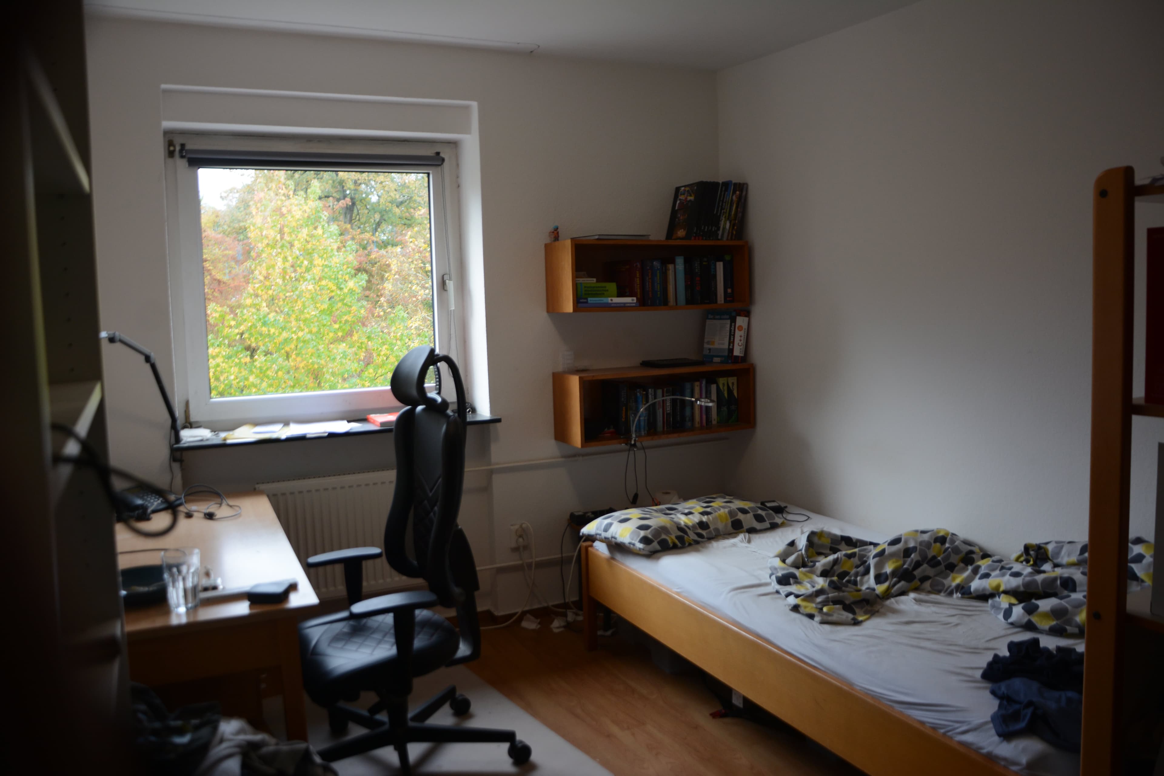 Ein eingerichtetes 12qm Zimmer